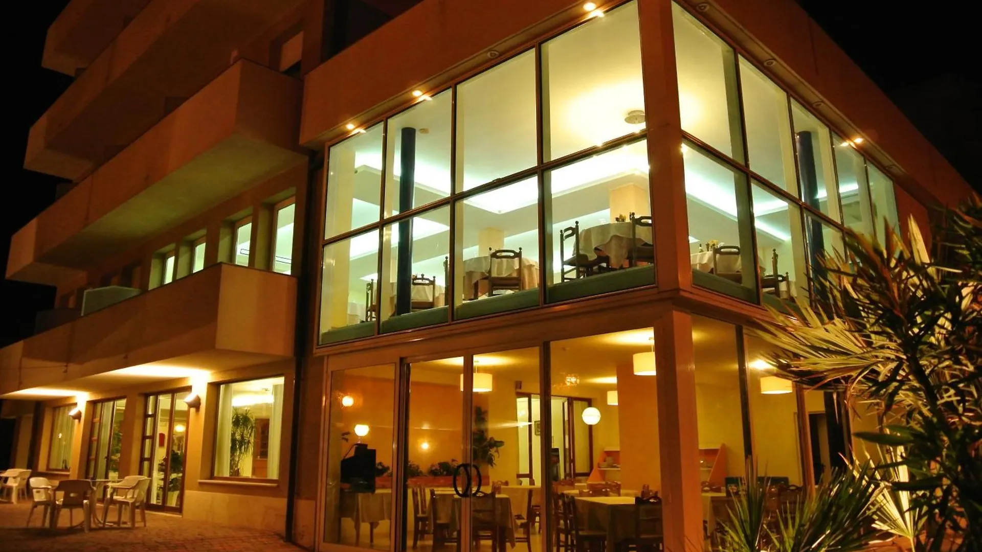 Hotel Astor B&B Lido di Classe