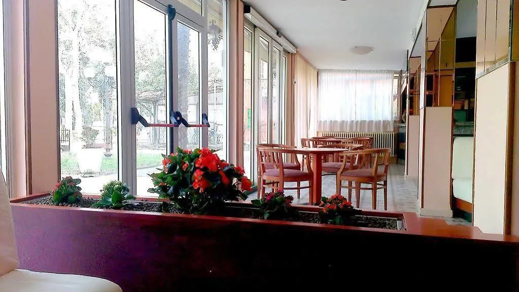Hotel Astor B&B Lido di Classe