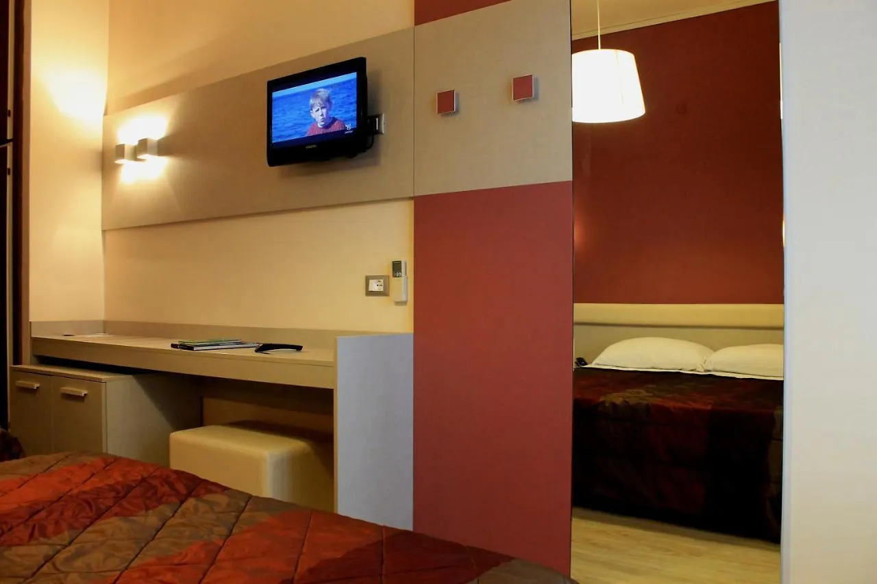 Hotel Astor B&B Lido di Classe 3*,  Itálie